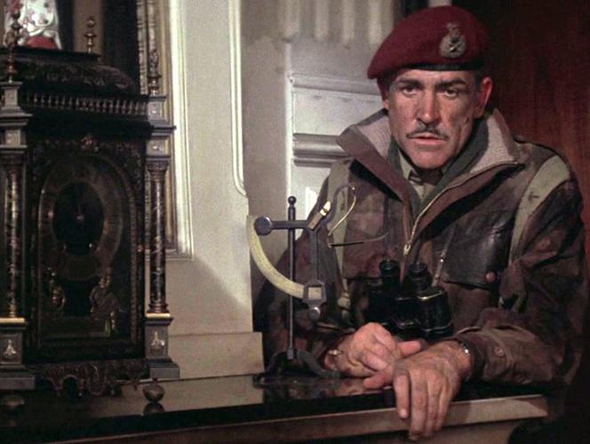 Sean Connery w filmie "O jeden most za daleko" (1977)