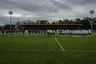 Iron Maiden i CANPACK zmierzyli się w piłkarskim pojedynku na stadionie Hutnika