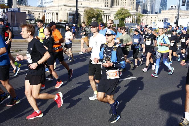 Uczestnicy 46. edycji Nationale-Nederlanden Maratonu Warszawskiego