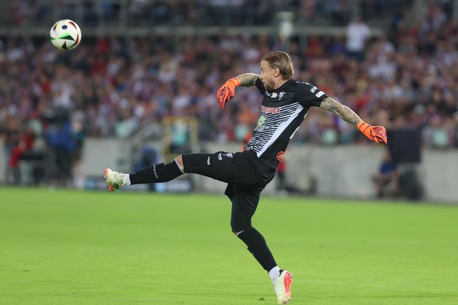 Górnik Zabrze wygrywa z Pogonią Szczecin. Na trybunach zasiadło blisko 19 tys. kibiców