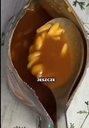 Tak wygląda jedzenie Sławosza Uznańskiego-Wiśniewskiego. Zje je w kosmosie 