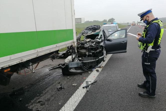 Koszmarny wypadek na A1 w Warlubiu. Nie żyje 34-latka!