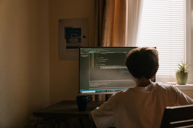 Cyberprzemoc - jak możemy sobie z nią radzić? 