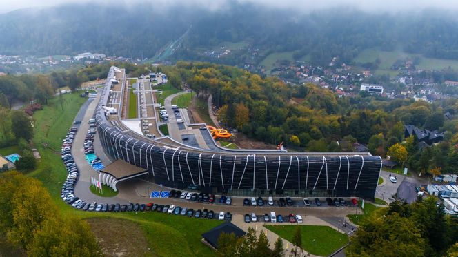 Zarówno wnętrza, jak i bryła Mercure Szczyrk Resort robią duże wrażenie