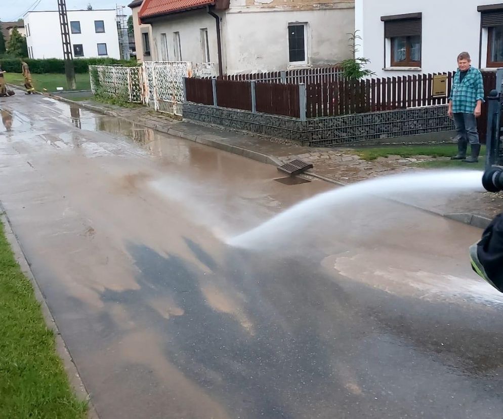 Racibórz i okolice pod wodą. Gwałtowne burze przeszły przez miasto