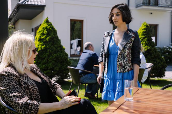 Na Wspólnej odc. 3318. Ilona Zdybicka (Anna Samusionek), kochanka Maksa - Paula (Helena Ganjalyan)