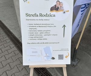 Tysiące uczniów piszą maturę na stadionie. Zobaczcie
