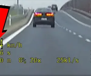 Pirat drogowy pędził 228 km/h! W porę zatrzymała go policja [NAGRANIE]