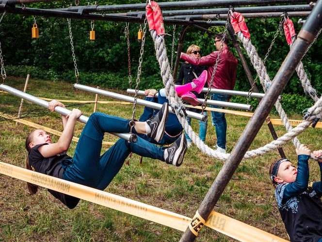 Runmageddon Kids rozgrzał Chorzów. 330 młodych zawodników pokonywało przeszkody