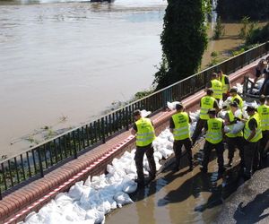 Trudna sytuacja w Głogowie i gminie Miękinia na Dolnym Śląsku. We Wrocławiu widać spadki poziomu wody