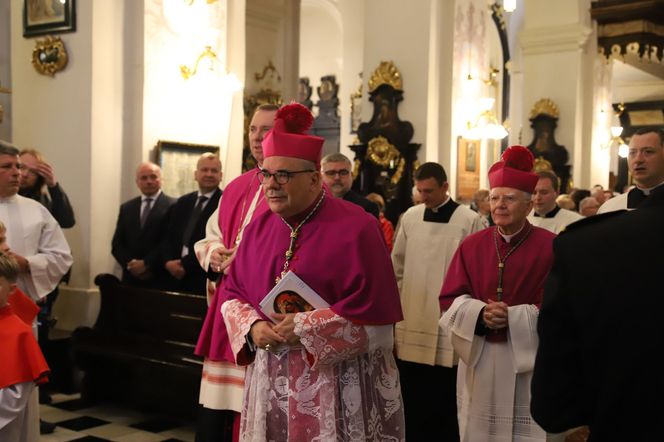 Nuncjusz Apostolski w bazylice św. Floriana: Nasza miłość do Jezusa musi przejawiać się w trosce o ludzi