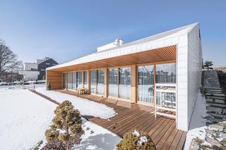 Dom na skarpie na Dolnym Śląsku