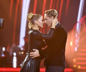 O której występuje Julia Żugaj w Tańcu z Gwiazdami? Influencerka walczy  17 listopada o Kryształową Kulę