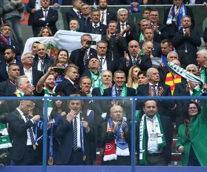 Politycy fani Lechii Gdańsk: Tusk, Wałęsa, Nawrocki, Kurski