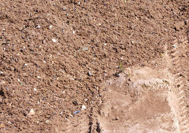 Nielegalne odpady na żwirowni w powiecie kolskim! Wielka akcja policji z Wielkopolski