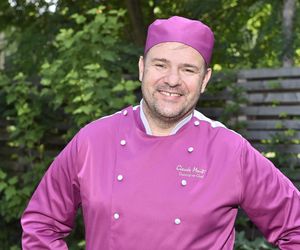 Tomasz Karolak ma dziś urodziny. Za te role fani pokochali go najbardziej!