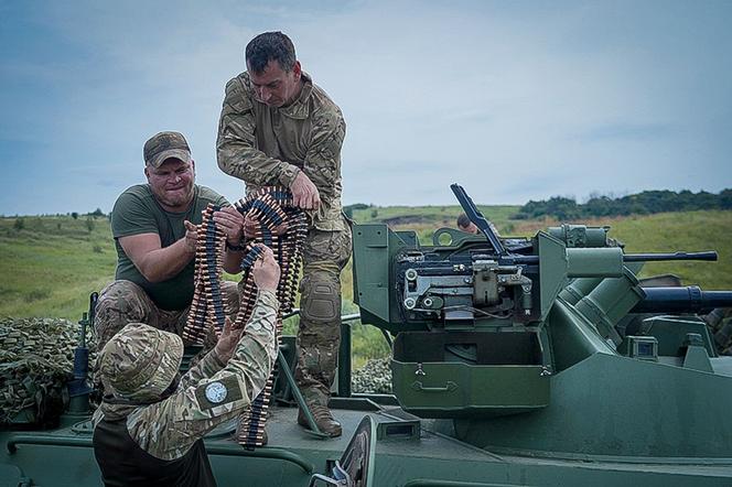 BTR-82AM