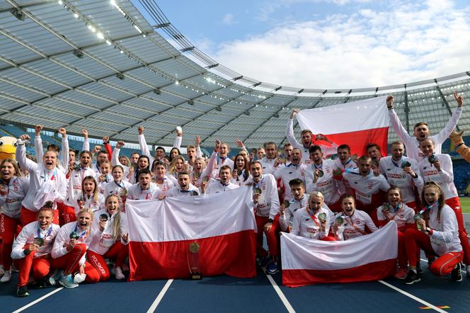 Zwycięska reprezentacja Polski podczas lekkoatletycznych drużynowych mistrzostw Europy - Superliga, na Stadionie Śląskim