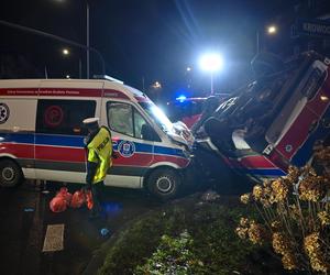 Kraków. Dwie karetki na sygnale zderzyły się na skrzyżowaniu w centrum miasta