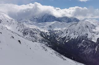 Masa śniegu na Kasprowym Wierchu