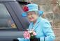 Królowa Elżbieta II dała księżnej Kate niezwykły prezent. Co za gest!