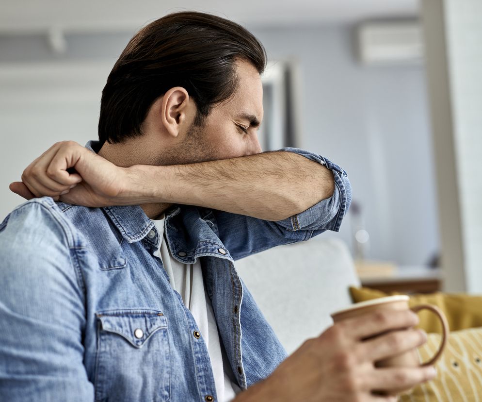 Dwa objawy raka płuca, których nigdy nie wolno ignorować. Nietypowa flegma to jeden z nich
