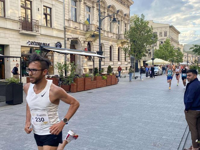 Rossmann Run 2025. Tłumy biegaczy wzięły udział w biegu ulicą Piotrkowską
