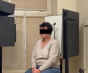 Potworna zemsta w pracy! Trucicielka z Warszawy dolewała do napojów żrące chemikalia. To nie wszystko