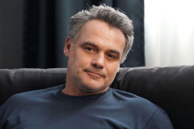 Barwy szczęścia odc. 3203 po wakacjach. Karol Czubak (Jan Wieczorkowski)