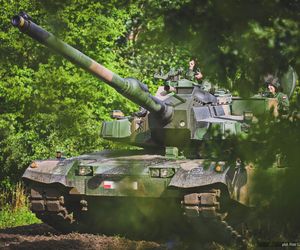 Nie ma zmian w zamówieniu na K2 Black Panther. MON odpowiedział na interpelację poselską Mariusza Błaszczaka