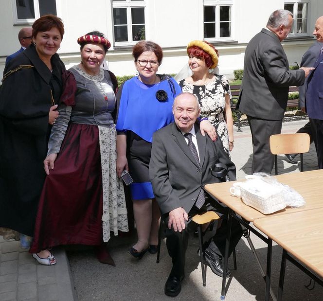  15 Edycja kremówki papieskiej. 