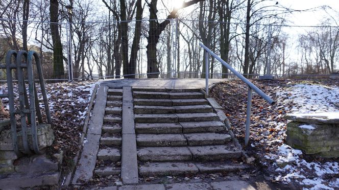 Zakaz wstępu do jednego z najstarszych parków w Lublinie. Teren został ogrodzony