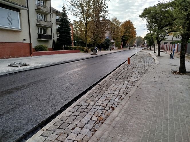 Na ul. Floriańskiej w Siedlcach powstaje nowe rondo ósemkowe i nowa nawierzchnia