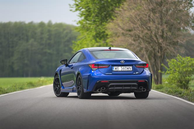 Lexus RC F Carbon 5.0 V8 464 KM 