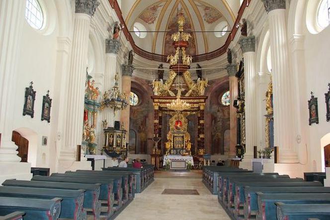 Sanktuarium Matki Bożej Bolesnej w Skrzatuszu k. Piły