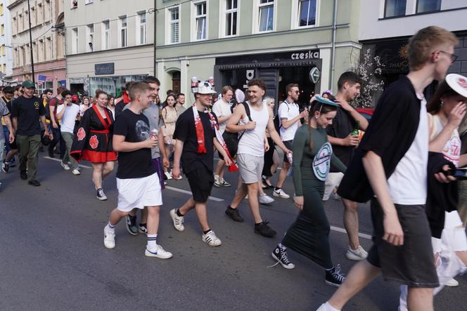 Igry 2024. Barwny korowód studentów przeszedł ulicami Gliwic