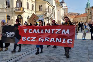 Lublin: Ulicami przeszła 6. Manifa. Tym razem w geście solidarności z Ukrainą [GALERIA]