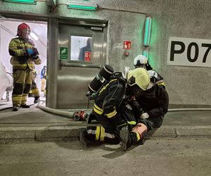 Tunel na Zakopiance został zamknięty. Przeprowadzono specjalną akcję służb ratunkowych