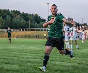 To było wielkie święto futbolu w Starachowicach. A oprawa kibiców SZTOS