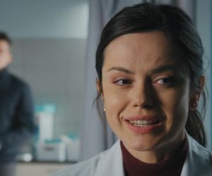 	M jak miłość odc. 1867.  Kasia (Paulina Lasota), Jakub Karski (Krzysztof Kwiatkowski)