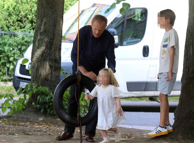 Dziadek Donald Tusk to dziadek na medal 