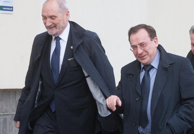 Kaczyński już układa nowy rząd