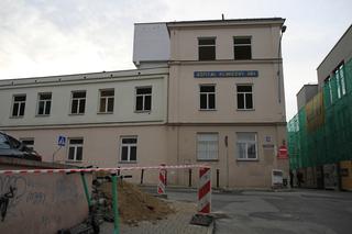 Ul. Staszica na kilka dni przed burzeniem budynków należących do SPSK 1