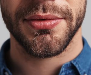 Nieprzyjemny zapach z ust: jak pozbyć się nieświeżego oddechu