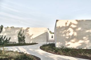 Zaprojektować ostatnie pożegnanie. Architektura pogrzebowa i nowe cmentarze w Polsce