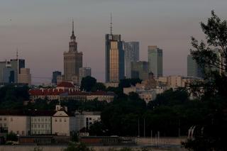 Tych przestępstw jest w Warszawie najwięcej. Na co muszą uważać mieszkańcy?