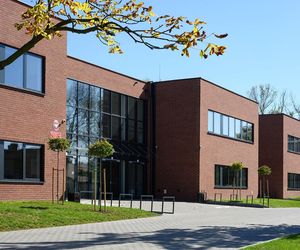 Szkoła w Rudzie Śląskiej, TKHolding