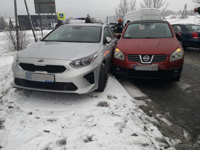 W Tuchowie ZDERZENIE czterech pojazdów. Utrudnienia na drodze 