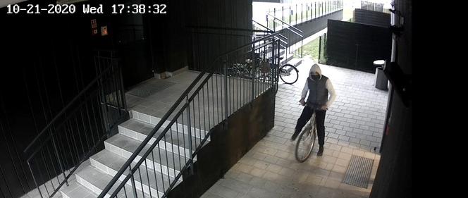 Łódź: BEZCZELNI złodzieje ukradli dwa rowery. Kojarzycie ich?