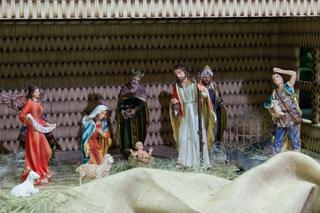 Niepełnosprawny artysta dokonał niemożliwego! Zbudował szopkę z ponad 82 tys. zapałek [ZDJĘCIA] 